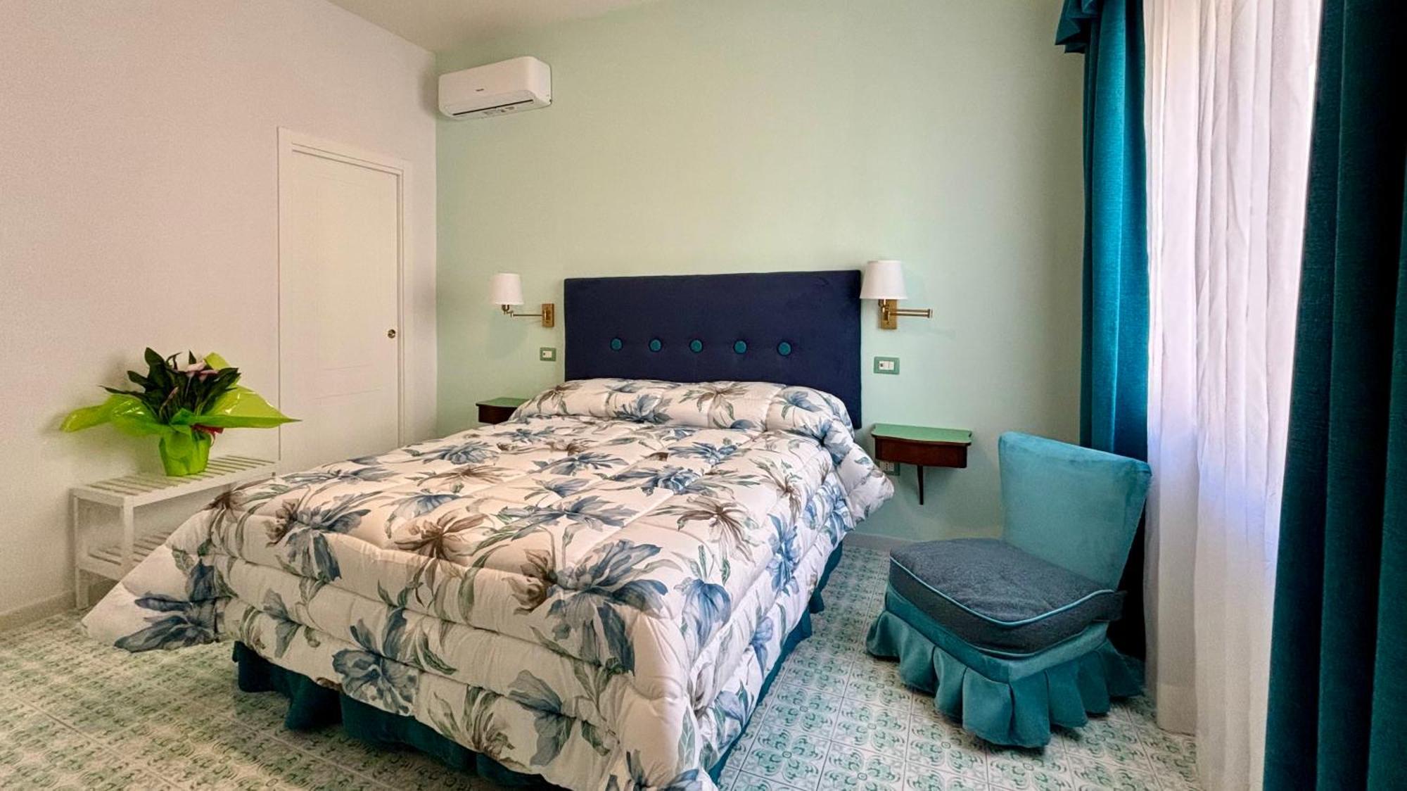 Bluemagi Hotel Sorrento Buitenkant foto
