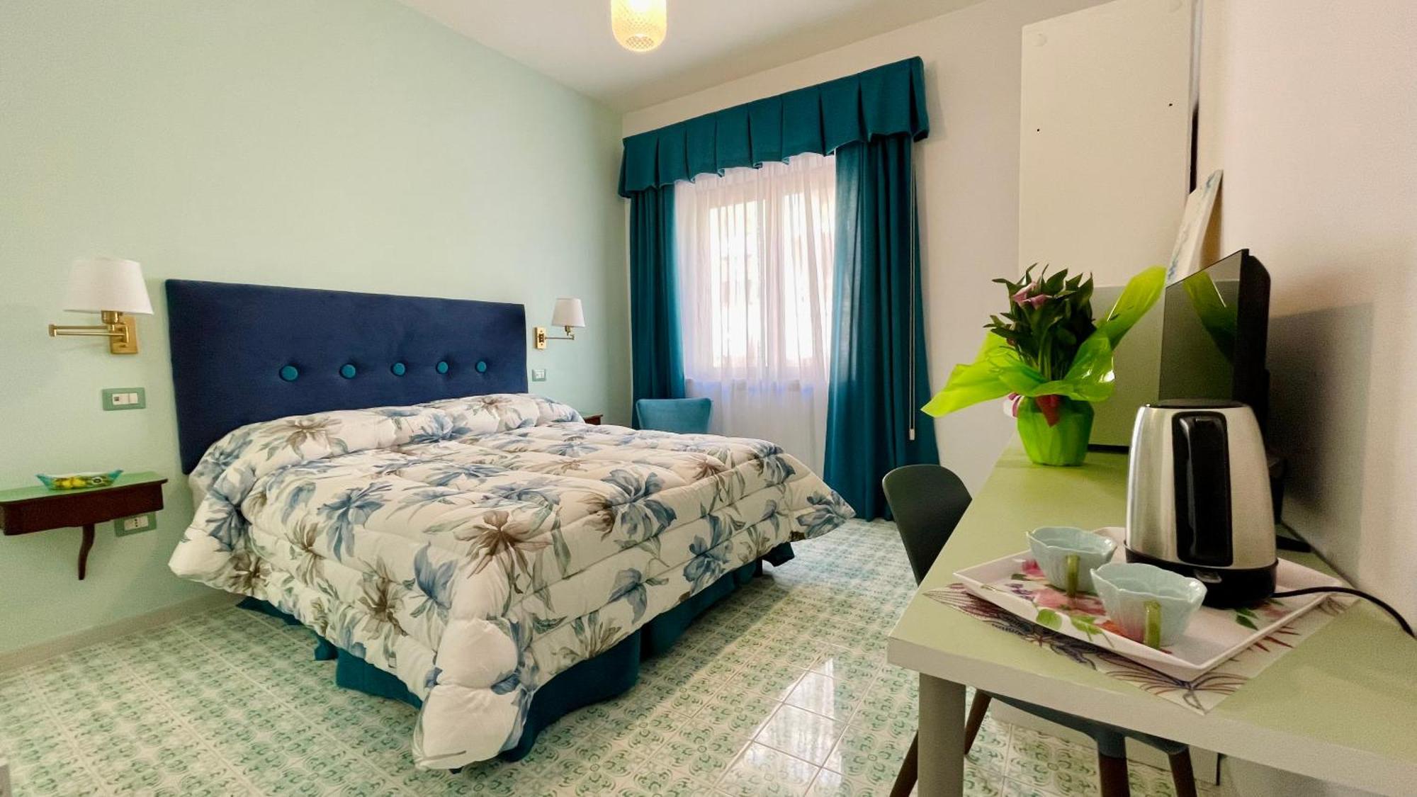 Bluemagi Hotel Sorrento Buitenkant foto