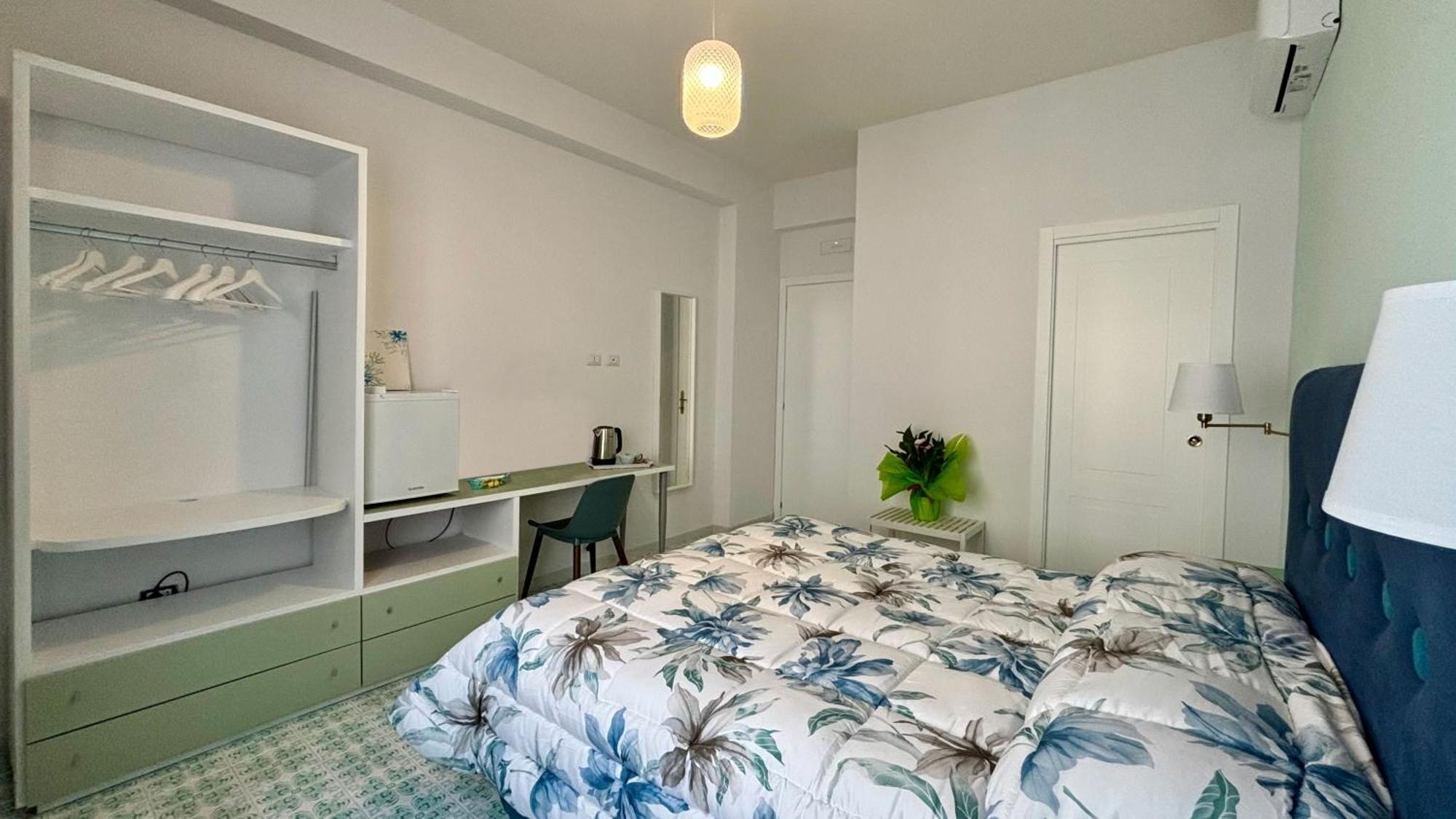 Bluemagi Hotel Sorrento Buitenkant foto